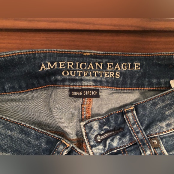 American Eagle Shorts - Picture 3 of 3